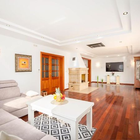 Luxury Villa Ivana Марина Екстериор снимка