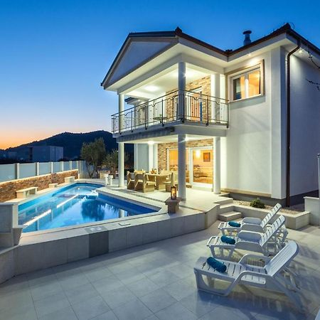 Luxury Villa Ivana Марина Екстериор снимка