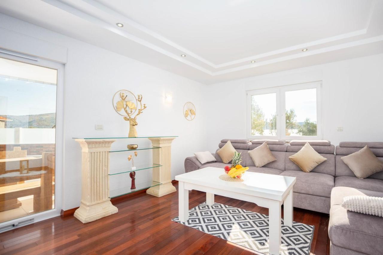 Luxury Villa Ivana Марина Екстериор снимка