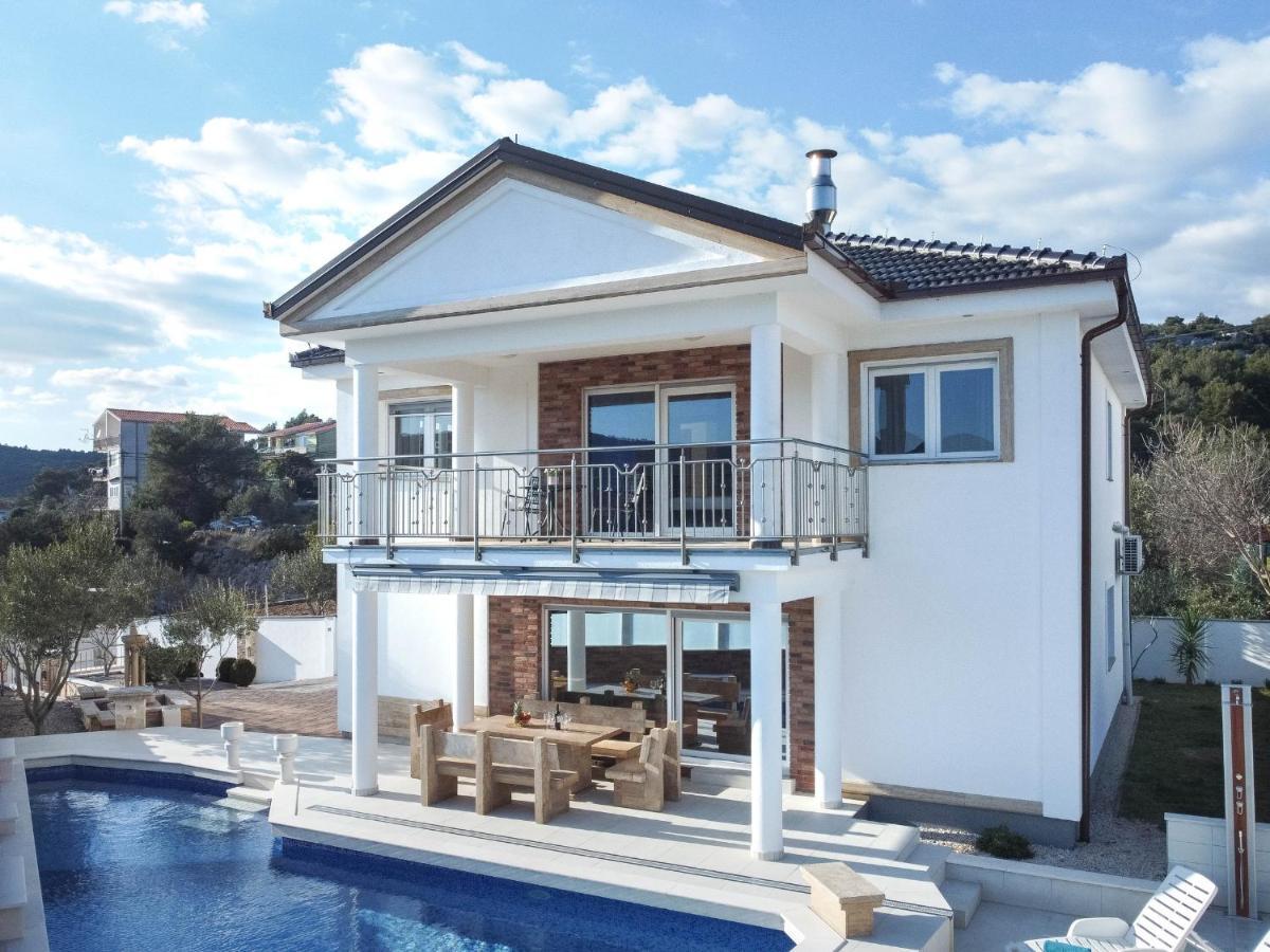 Luxury Villa Ivana Марина Екстериор снимка