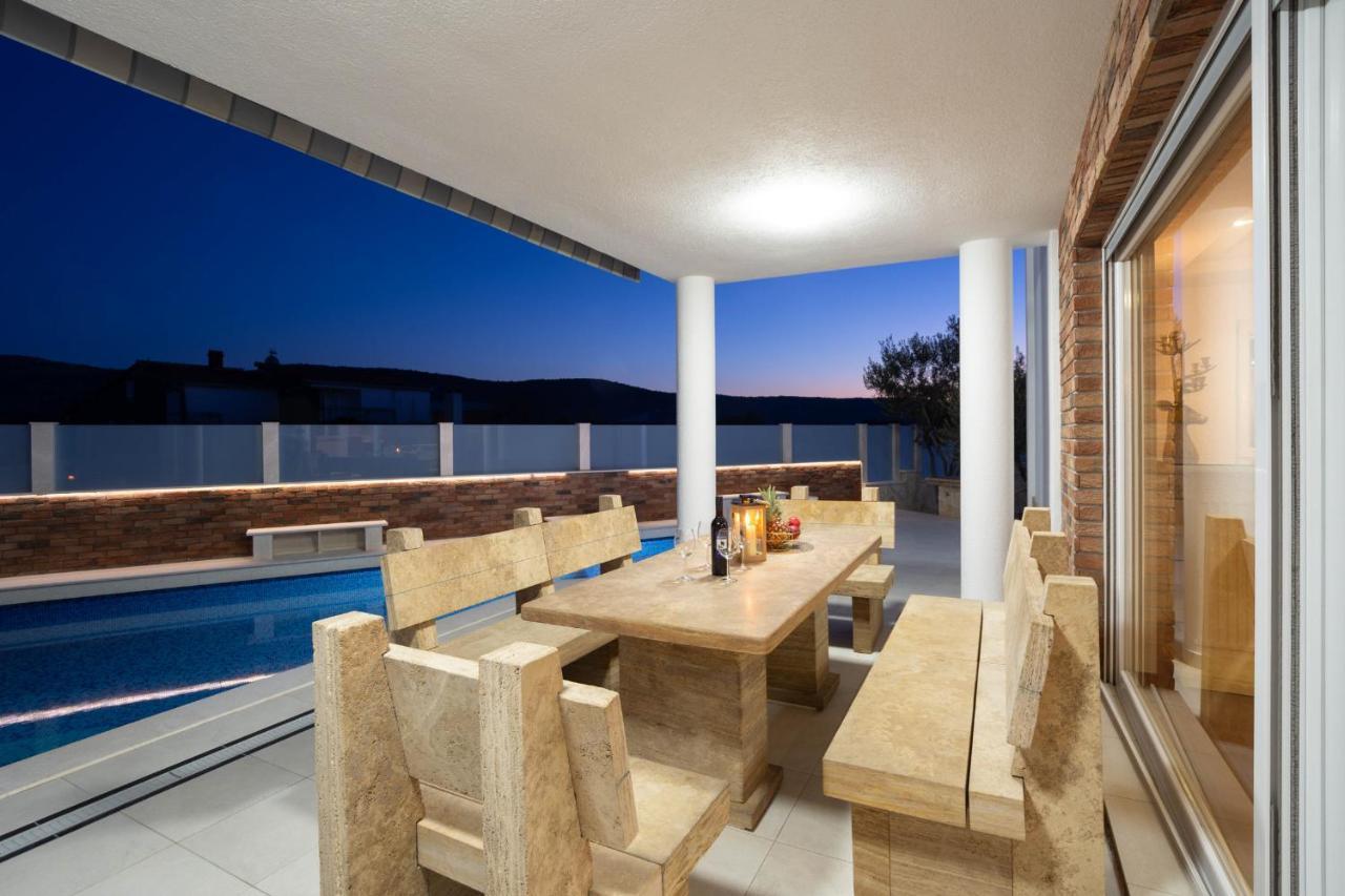 Luxury Villa Ivana Марина Екстериор снимка